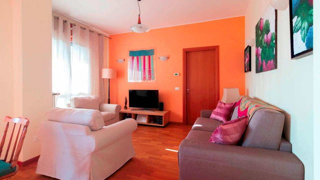 Italianway - Tolstoi 1 Lägenhet Milano Exteriör bild